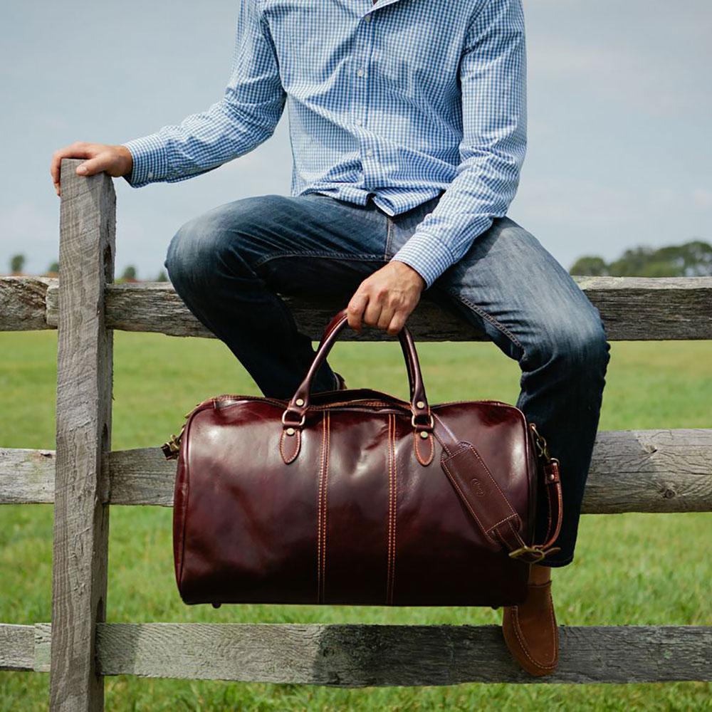Fine leather travel bags Clearance