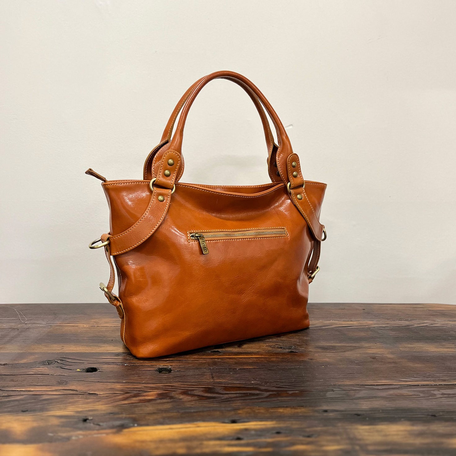 Floto Taormina Italian Full Grain Leather Women's Shoulder Handbag