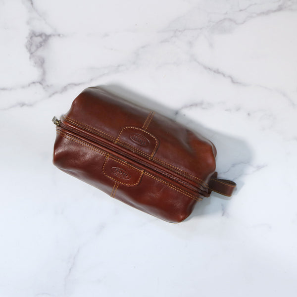 Leatherology Double Zip Toiletry Bag - Italian Leather - Ebony (Black)