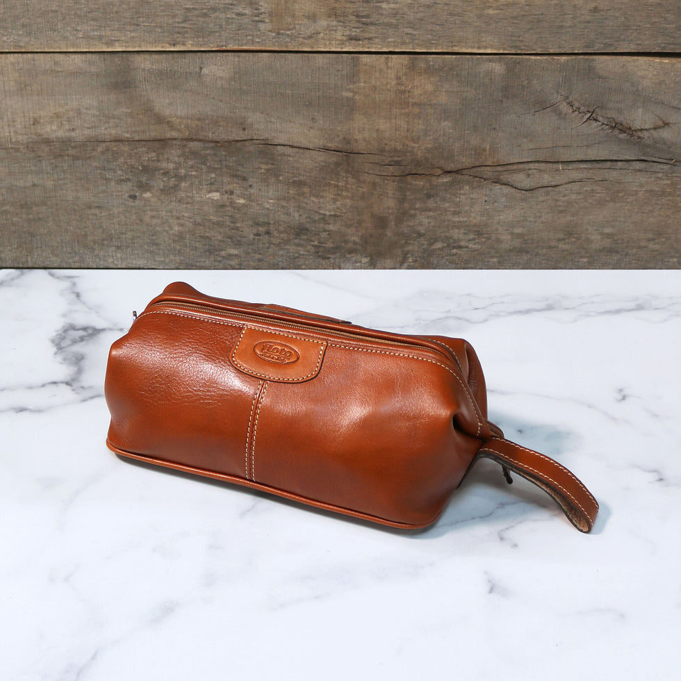 Floto Venezia Italian Leather Dopp Kit Toiletry Bag Travel Shave Kit